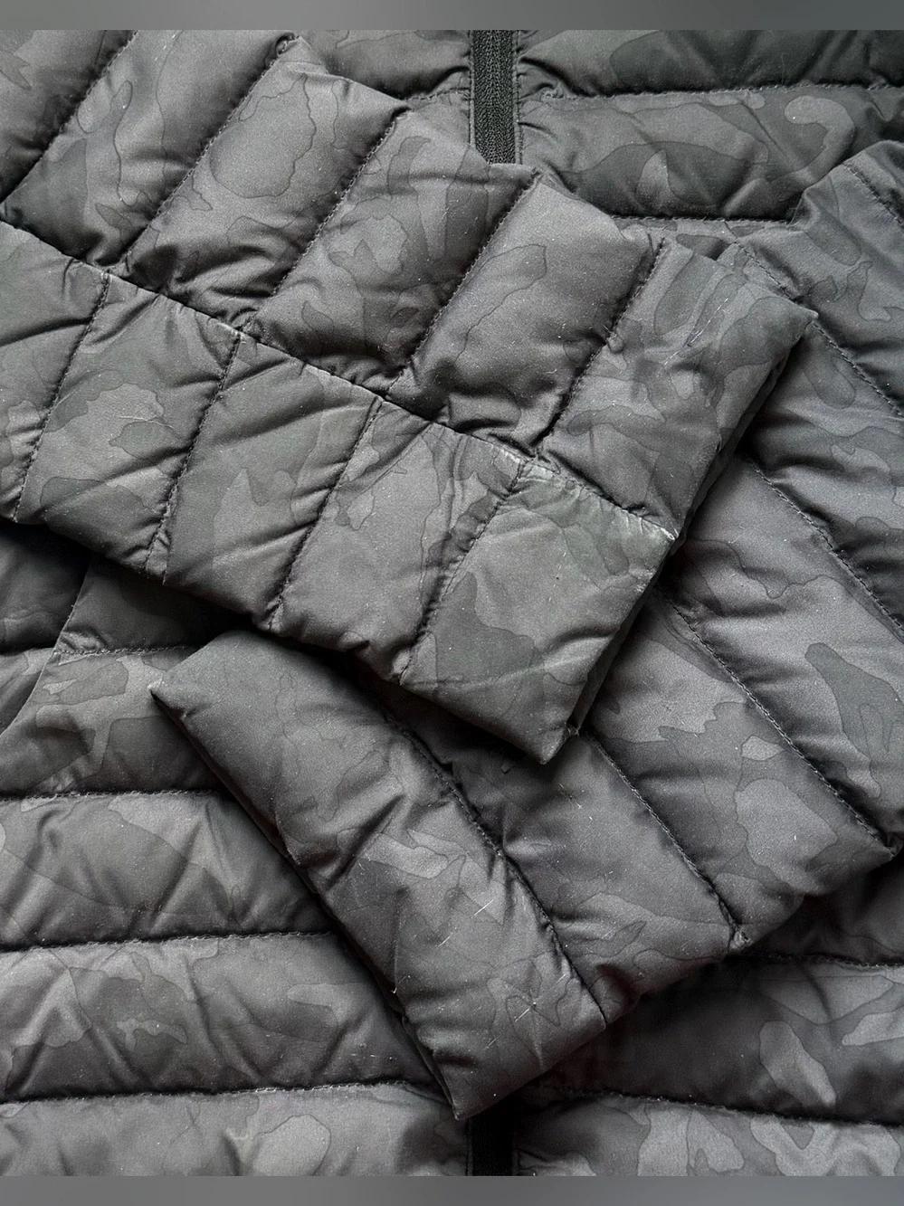 lululemon Pack It Down Puffer Jacket  Goose Down  Camo  W4B7AS Size 8 *No Hood